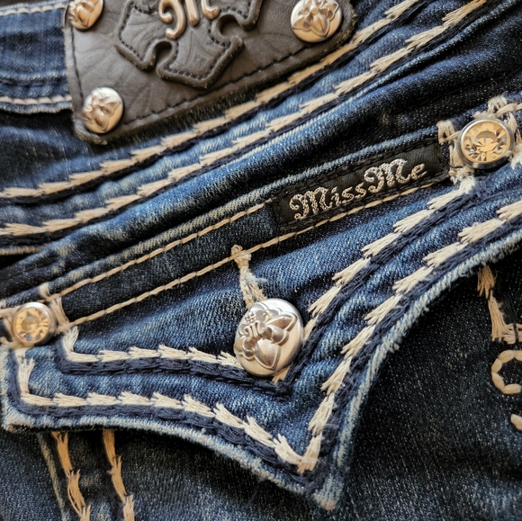 Miss Me Jeans! - Picture 3 of 4
